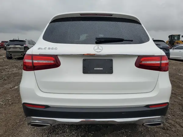 2019 MERCEDES-BENZ GLC auction photo 6