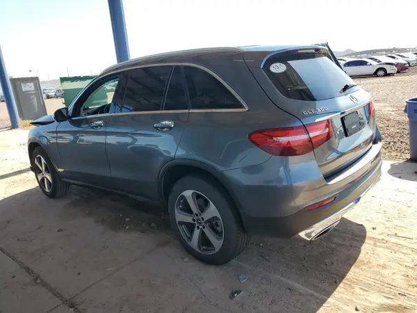WDC0G4JB2KV135757 2019 MERCEDES-BENZ GLC - Image 2