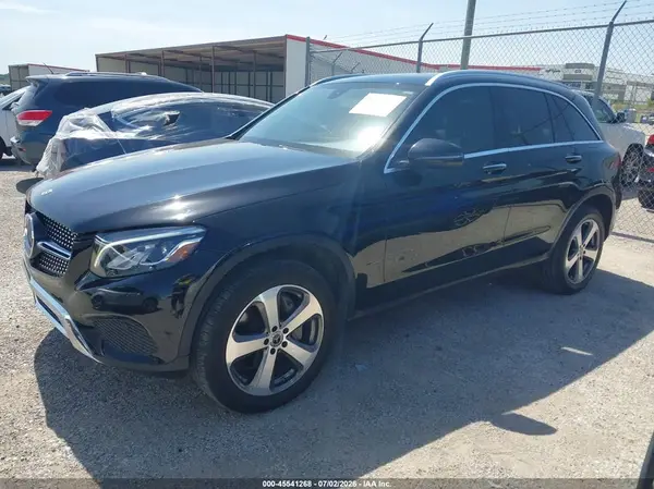 WDC0G4JB2KV138707 2019 MERCEDES-BENZ GLC - Image 2