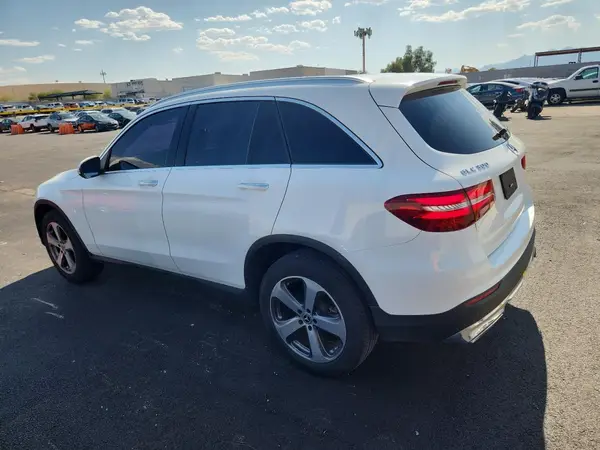 WDC0G4JB2KV141025 2019 MERCEDES-BENZ GLC - Image 2