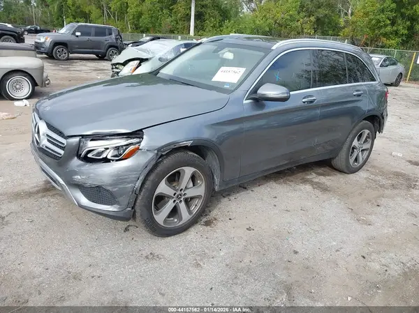 WDC0G4JB2KV156625 2019 MERCEDES-BENZ GLC - Image 2