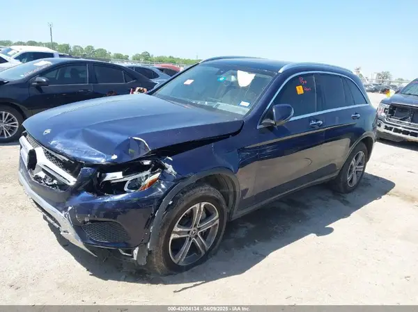 WDC0G4JB2KV183985 2019 MERCEDES-BENZ GLC - Image 2