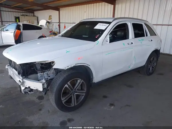 WDC0G4JB2KV188183 2019 MERCEDES-BENZ GLC - Image 2