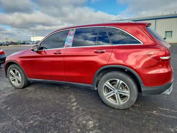 WDC0G4JB3GF011384 2016 MERCEDES-BENZ GLC - Image 2