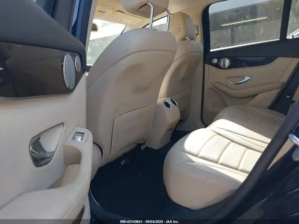 WDC0G4JB3GF019906 2016 MERCEDES-BENZ GLC - Image 8