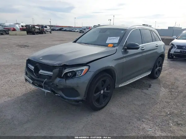 WDC0G4JB3GF060293 2016 MERCEDES-BENZ GLC - Image 2