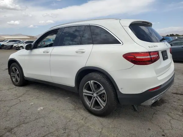 WDC0G4JB3GF073352 2016 MERCEDES-BENZ GLC - Image 2
