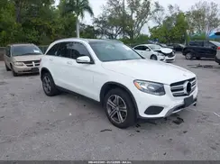 WDC0G4JB3GF081161 2016 MERCEDES-BENZ GLC
