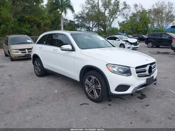 WDC0G4JB3GF081161 2016 MERCEDES-BENZ GLC - Image 1
