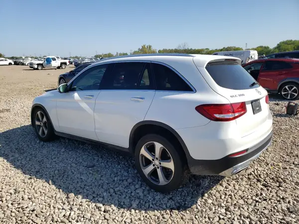WDC0G4JB3GF083606 2016 MERCEDES-BENZ GLC - Image 2