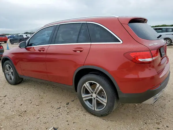 WDC0G4JB3GF098073 2016 MERCEDES-BENZ GLC - Image 2