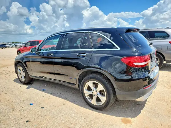 WDC0G4JB3HF135463 2017 MERCEDES-BENZ GLC - Image 2