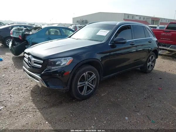 WDC0G4JB3HF142011 2017 MERCEDES-BENZ GLC - Image 2