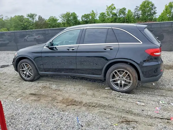 WDC0G4JB3HF220030 2017 MERCEDES-BENZ GLC - Image 2