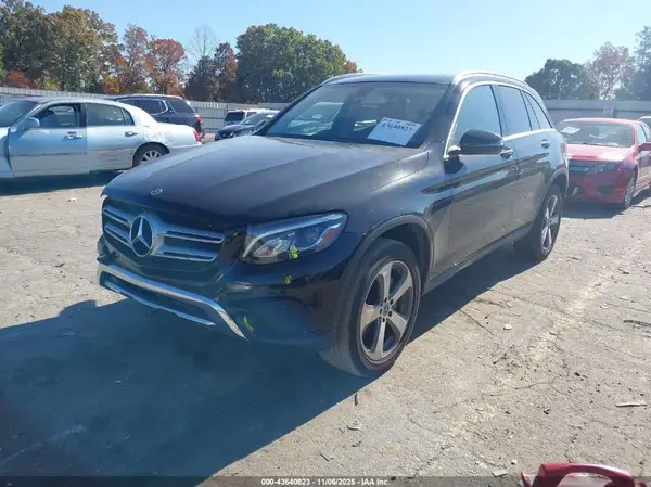 WDC0G4JB3JV031826 2018 MERCEDES-BENZ GLC - Image 2