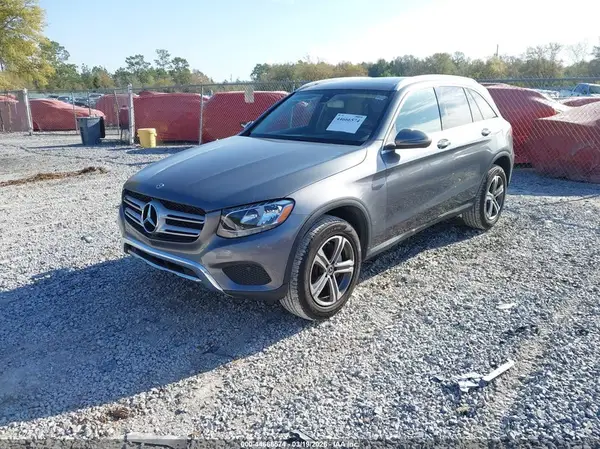 WDC0G4JB3JV044947 2018 MERCEDES-BENZ GLC - Image 2