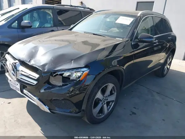 WDC0G4JB3JV045144 2018 MERCEDES-BENZ GLC - Image 2