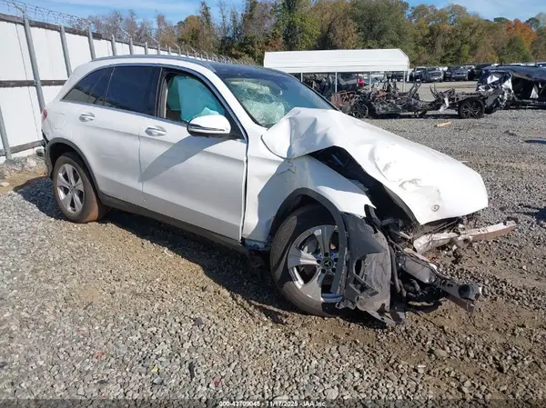 WDC0G4JB3JV050764 2018 MERCEDES-BENZ GLC - Image 1