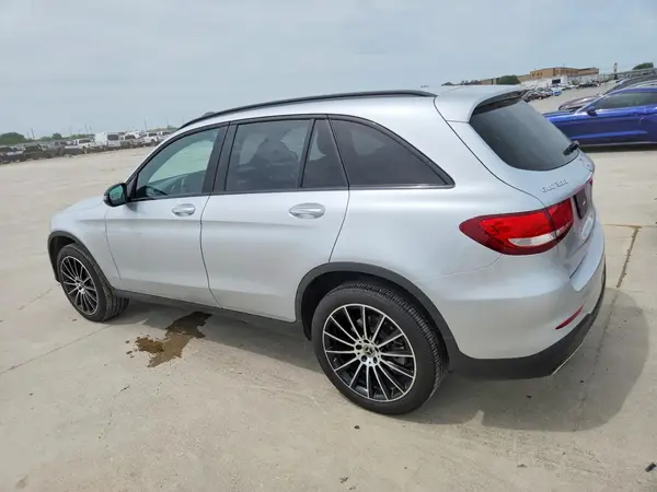 WDC0G4JB3JV065894 2018 MERCEDES-BENZ GLC - Image 2