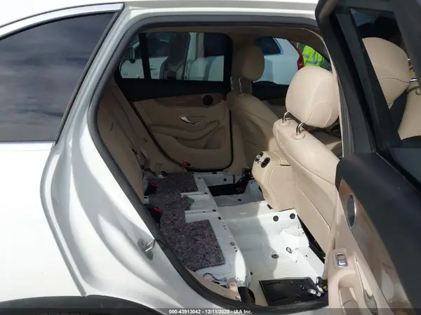 WDC0G4JB3JV067743 2018 MERCEDES-BENZ GLC - Image 8