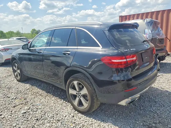 WDC0G4JB3JV068049 2018 MERCEDES-BENZ GLC - Image 2