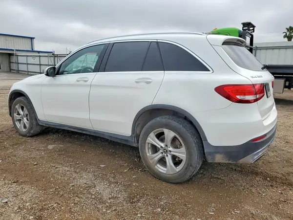 WDC0G4JB3JV068519 2018 MERCEDES-BENZ GLC - Image 2