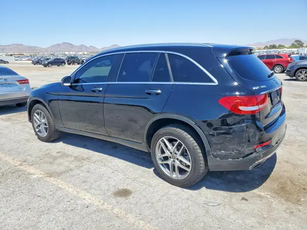 WDC0G4JB3JV069010 2018 MERCEDES-BENZ GLC - Image 2