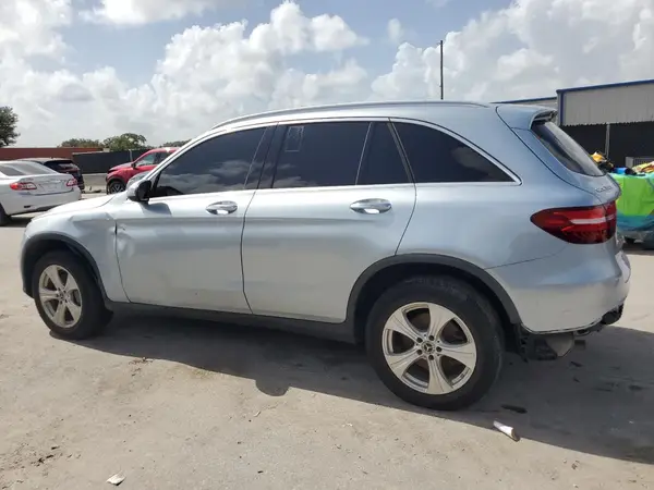 WDC0G4JB3JV076832 2018 MERCEDES-BENZ GLC - Image 2