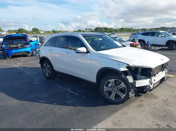 WDC0G4JB3JV077124 2018 MERCEDES-BENZ GLC - Image 1