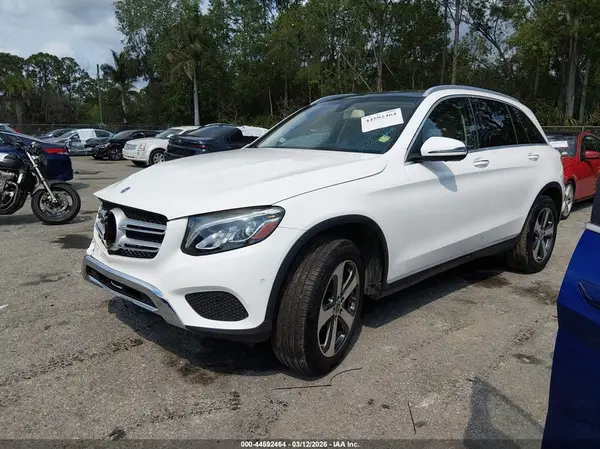 WDC0G4JB3JV078189 2018 MERCEDES-BENZ GLC - Image 2