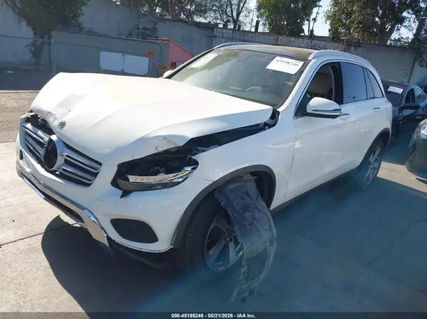 WDC0G4JB3JV095848 2018 MERCEDES-BENZ GLC - Image 2