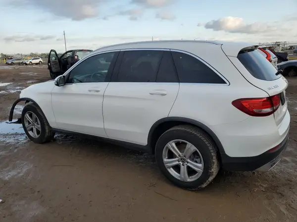 WDC0G4JB3JV099849 2018 MERCEDES-BENZ GLC - Image 2