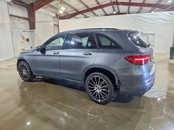 WDC0G4JB3JV101972 2018 MERCEDES-BENZ GLC - Image 2