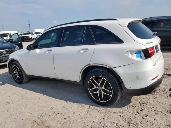 WDC0G4JB3JV102622 2018 MERCEDES-BENZ GLC - Image 2