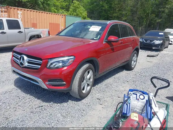 WDC0G4JB3JV108338 2018 MERCEDES-BENZ GLC - Image 2