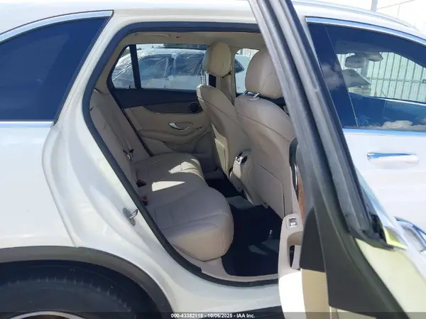 WDC0G4JB3K1000777 2019 MERCEDES-BENZ GLC - Image 8