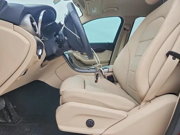 2019 MERCEDES-BENZ GLC auction photo 7