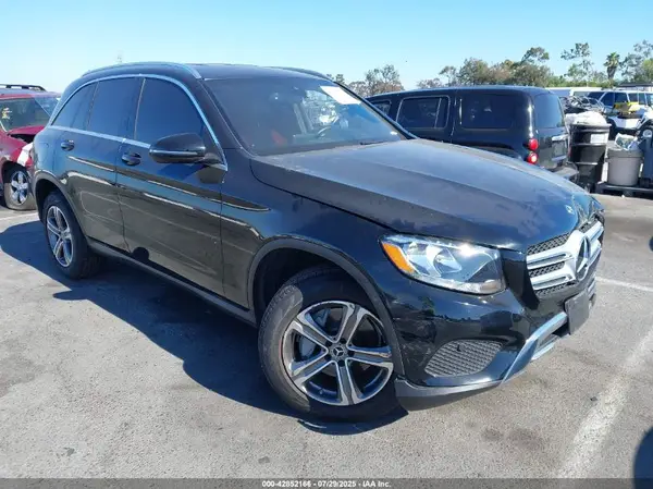 WDC0G4JB3KF610665 2019 MERCEDES-BENZ GLC - Image 1