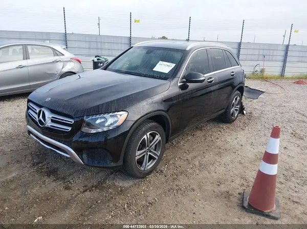 WDC0G4JB3KF641169 2019 MERCEDES-BENZ GLC - Image 2