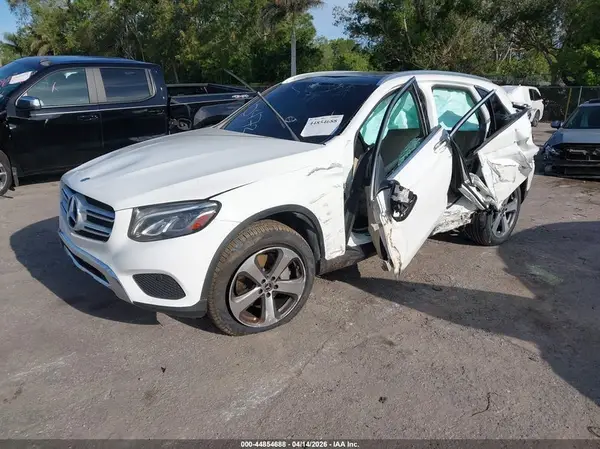 WDC0G4JB3KF665472 2019 MERCEDES-BENZ GLC - Image 2