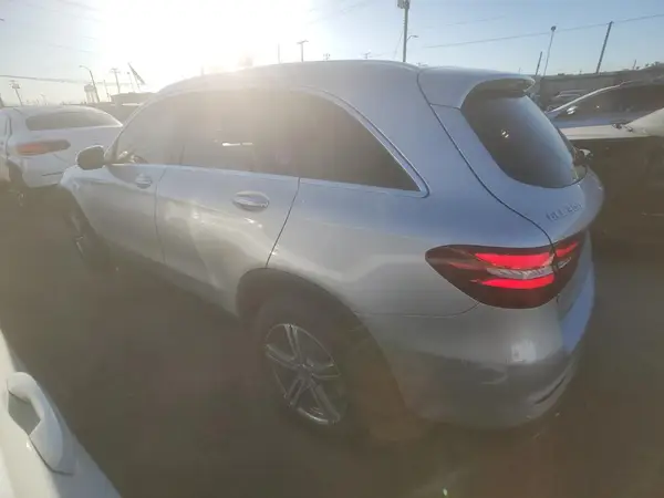 WDC0G4JB3KV121267 2019 MERCEDES-BENZ GLC - Image 2