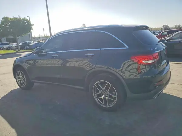 WDC0G4JB3KV127635 2019 MERCEDES-BENZ GLC - Image 2