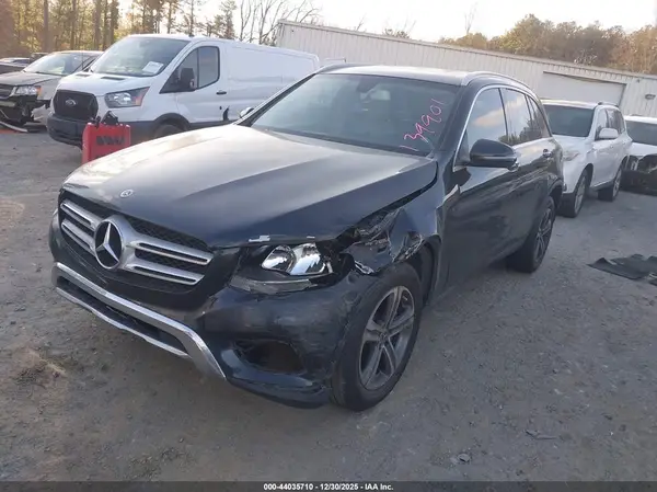 WDC0G4JB3KV139901 2019 MERCEDES-BENZ GLC - Image 2