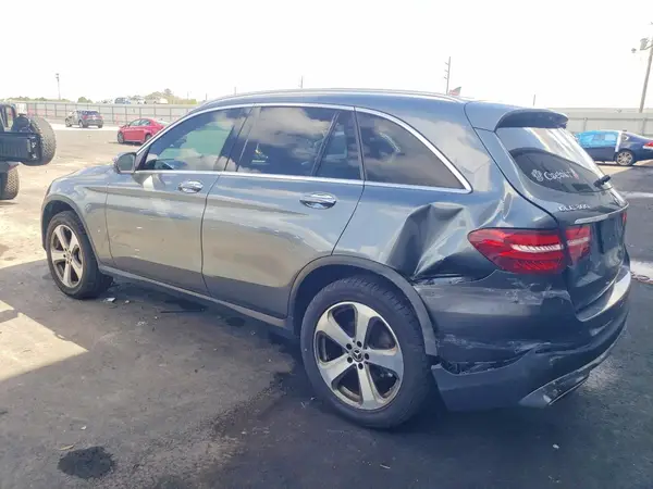 WDC0G4JB3KV158948 2019 MERCEDES-BENZ GLC - Image 2