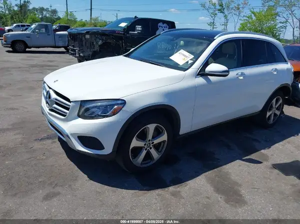 WDC0G4JB3KV162952 2019 MERCEDES-BENZ GLC - Image 2