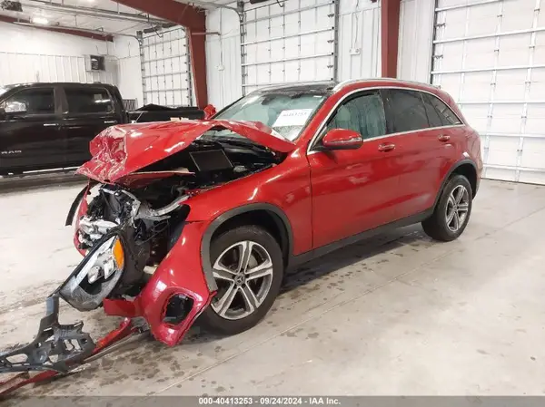 WDC0G4JB3KV168797 2019 MERCEDES-BENZ GLC - Image 2