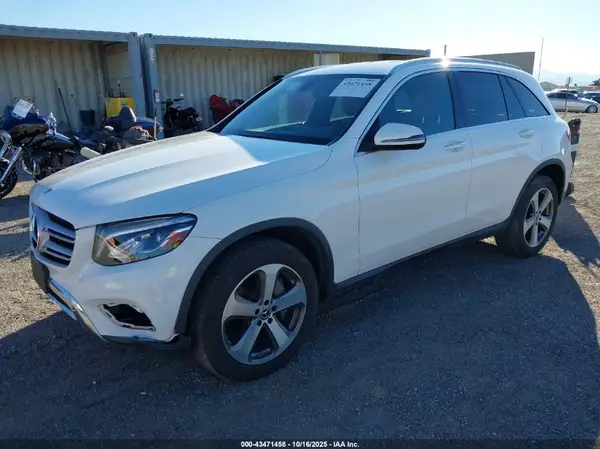 WDC0G4JB3KV181744 2019 MERCEDES-BENZ GLC - Image 2
