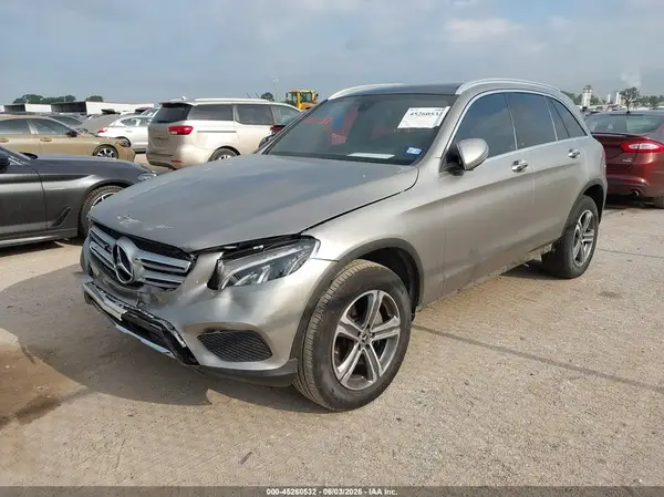 WDC0G4JB3KV186443 2019 MERCEDES-BENZ GLC - Image 2
