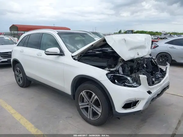 WDC0G4JB3KV187320 2019 MERCEDES-BENZ GLC - Image 1