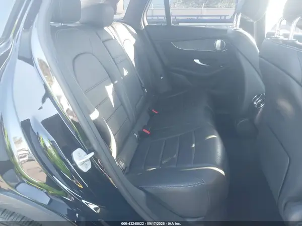 WDC0G4JB4GF013578 2016 MERCEDES-BENZ GLC - Image 8